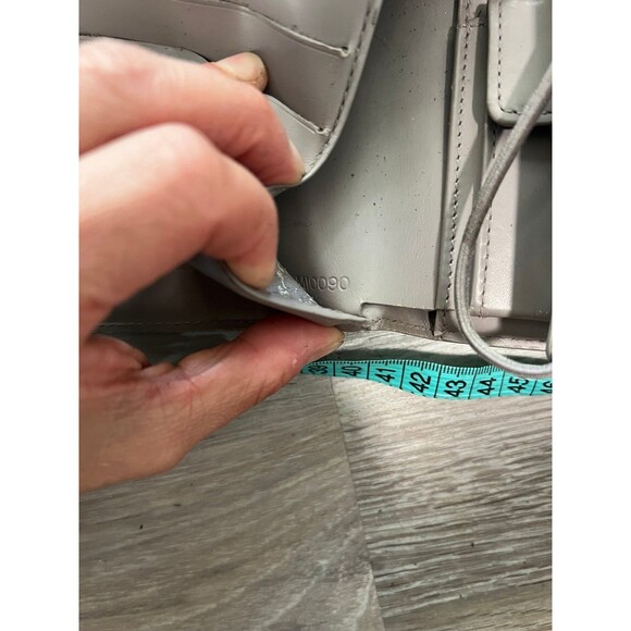 Authentic Vintage Louis Vuitton Wallet Trifold Women Lilac Epi Print - Picture 9 of 10